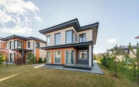 2-этажный коттедж 242.4 м² с отделкой