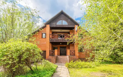 2-этажный коттедж 387.5 м² с отделкой