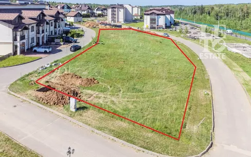 Участок 30.3 сот. в охраняемом поселке