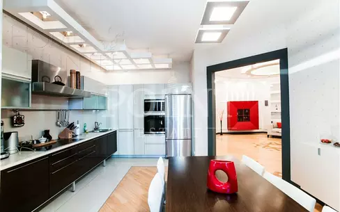 3-КОМН. КВАРТИРА С ОТДЕЛКОЙ 130 М² НА 2 ЭТАЖЕ