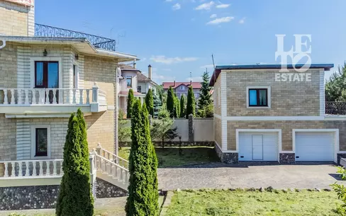 2-этажный коттедж 479.7 м² с отделкой