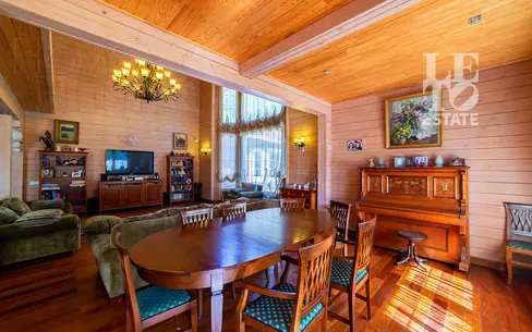 2-этажный коттедж 350 м² с отделкой