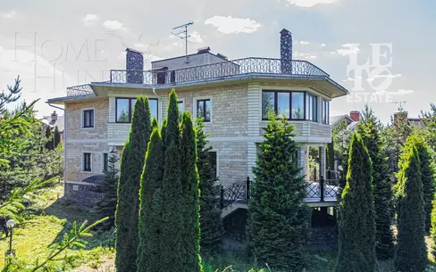 2-этажный коттедж 479.7 м² с отделкой