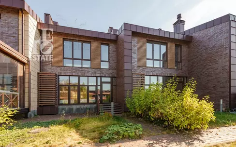 2-этажный таунхаус 270 м² без отделки