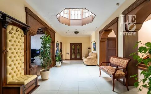 2-этажный коттедж 461.4 м² с отделкой