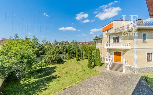 2-этажный коттедж 479.7 м² с отделкой