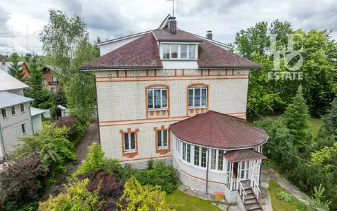 2-этажный коттедж 387.2 м² с отделкой