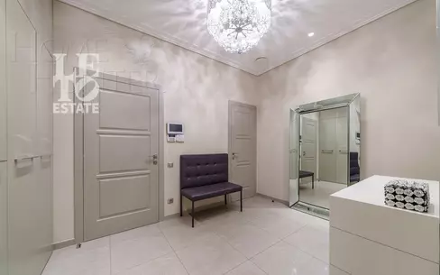2-этажный коттедж 320 м² с отделкой