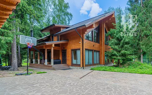 2-этажный коттедж 360 м² с отделкой