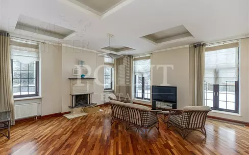 2-этажный коттедж 640 м² с отделкой