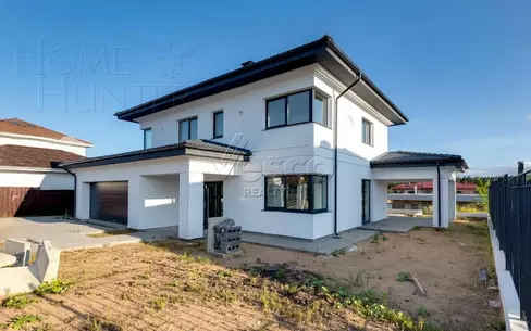 2-этажный коттедж 303 м² без отделки