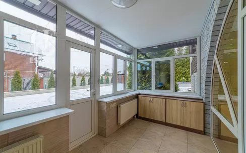 3-этажный коттедж 673.2 м² с отделкой