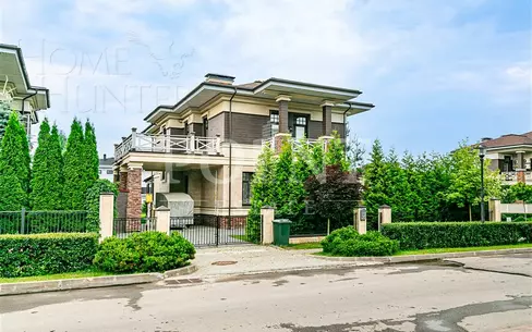 2-этажный коттедж 450 м² с отделкой