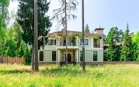 2-этажный коттедж 640 м² с отделкой
