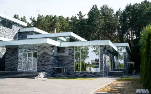 3-этажный коттедж 1 546 м² без отделки