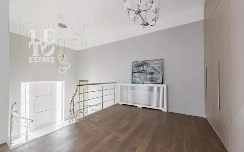 3-этажный таунхаус 250 м² с отделкой