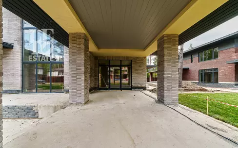 2-этажный коттедж 460 м² без отделки