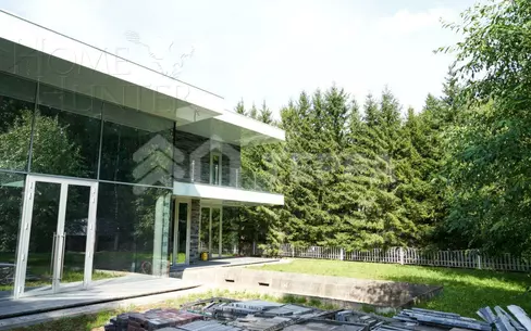 3-этажный коттедж 1 546 м² без отделки