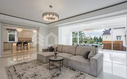 2-этажный коттедж 400 м² с отделкой