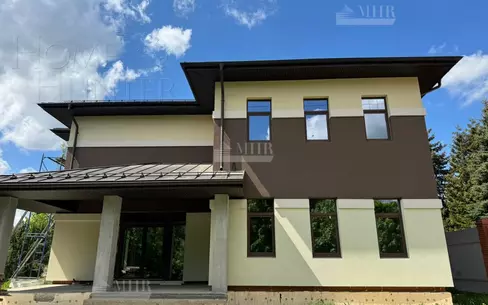 2-этажный коттедж 625 м² без отделки