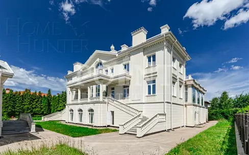 3-этажный коттедж 1 532 м² без отделки