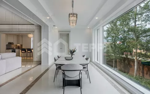 2-этажный коттедж 400 м² с отделкой