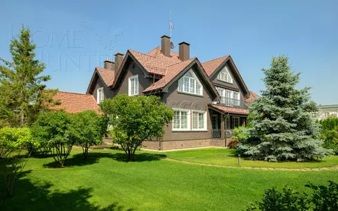 2-этажный коттедж 1 000 м² с отделкой