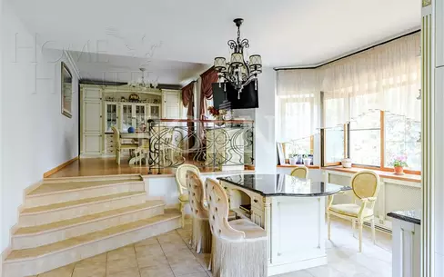 3-этажный коттедж 760 м² с отделкой