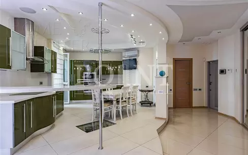 5-КОМН. КВАРТИРА С ОТДЕЛКОЙ 180.8 М² НА 9 ЭТАЖЕ