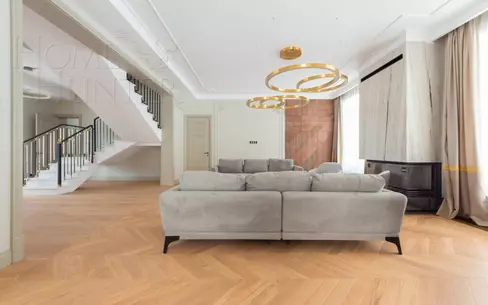 2-этажный коттедж 610 м² с отделкой