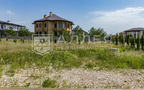 2-этажный коттедж 280 м² без отделки