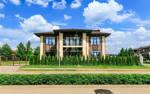 2-этажный коттедж 430 м² без отделки