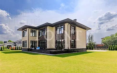 2-этажный коттедж 430 м² без отделки