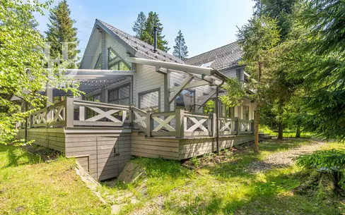 2-этажный коттедж 400 м² с отделкой