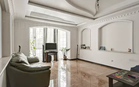 2-этажный коттедж 452 м² с отделкой