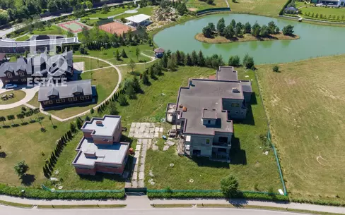 2-этажный коттедж 1 000 м² без отделки
