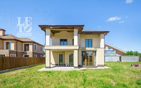 2-этажный коттедж 303 м² без отделки