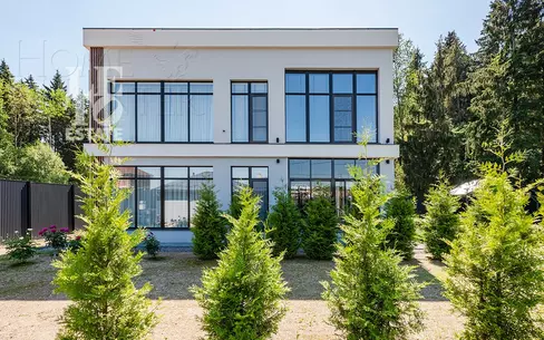 2-этажный коттедж 385 м² с отделкой