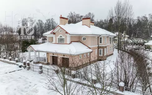 2-этажный коттедж 495 м² с отделкой