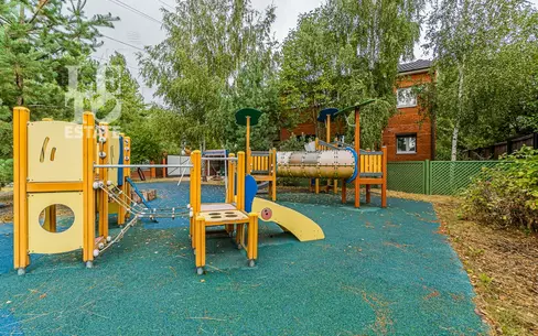 2-этажный коттедж 412.6 м² с отделкой