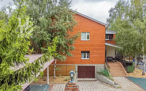 2-этажный коттедж 412.6 м² с отделкой