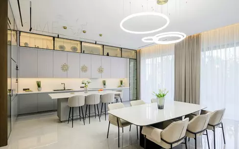 КОТТЕДЖ 550 м² с отделкой