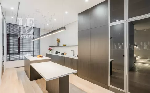 3-этажный таунхаус 244.7 м² с отделкой