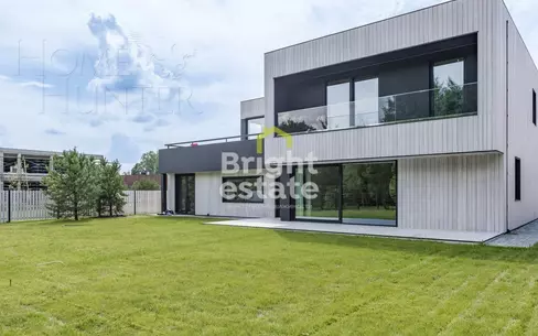 2-этажный коттедж 427 м² с отделкой