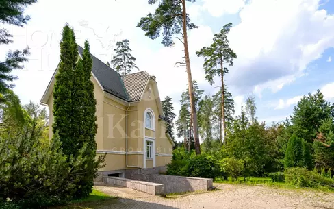2-этажный коттедж 560 м² с отделкой