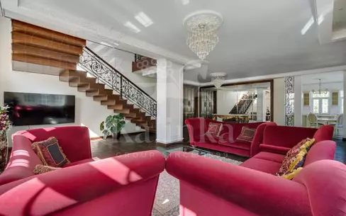 2-этажный коттедж 817 м² с отделкой