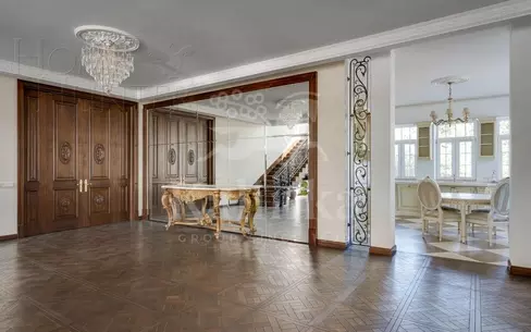 2-этажный коттедж 817 м² с отделкой