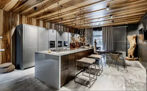 2-этажный коттедж 1 500 м² с отделкой