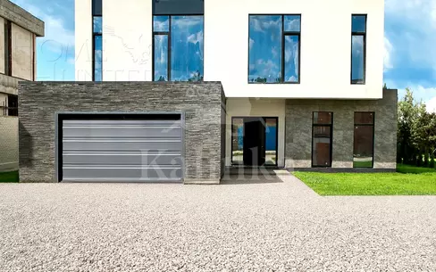 2-этажный коттедж 392.57 м² без отделки