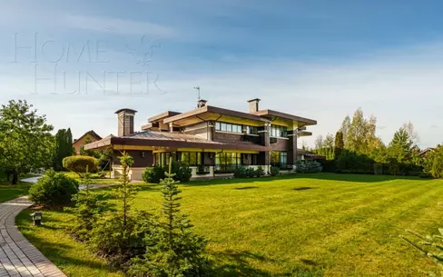 2-этажный коттедж 900 м² с отделкой